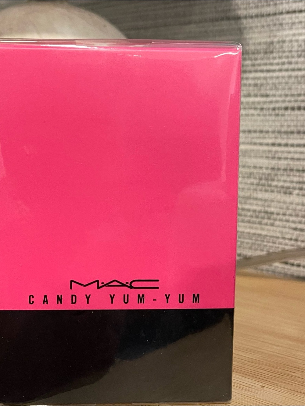 MAC Cosmetics Candy Yum-Yum Perf. - Picture 2 of 3